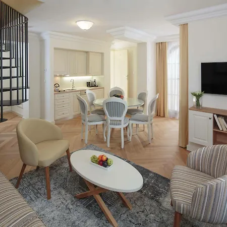 Valamar Isabella Miramare Ξενοδοχείο 5*