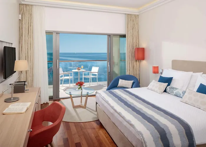 호텔 Isabella Island Miramare & 5*