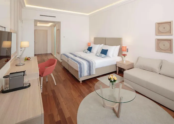 Isabella Island Miramare &